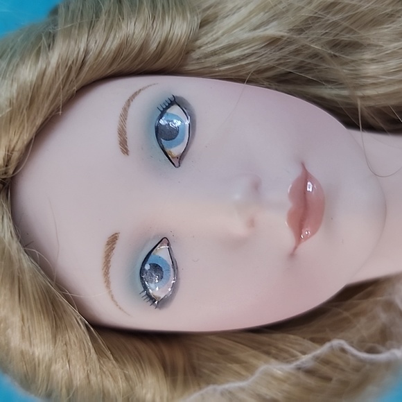 Franklin Heirloom Porcelain Cinderella Collector Doll - Picture 15 of 16